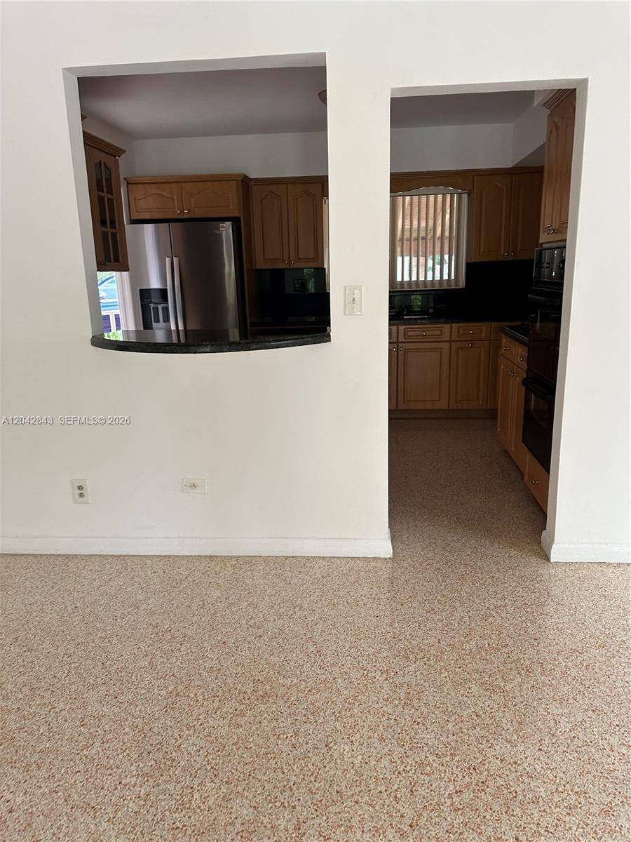 7931 SW 13th TerMiami - MIRACLE MANOR 5TH ADDN condo unit 7931 - picture