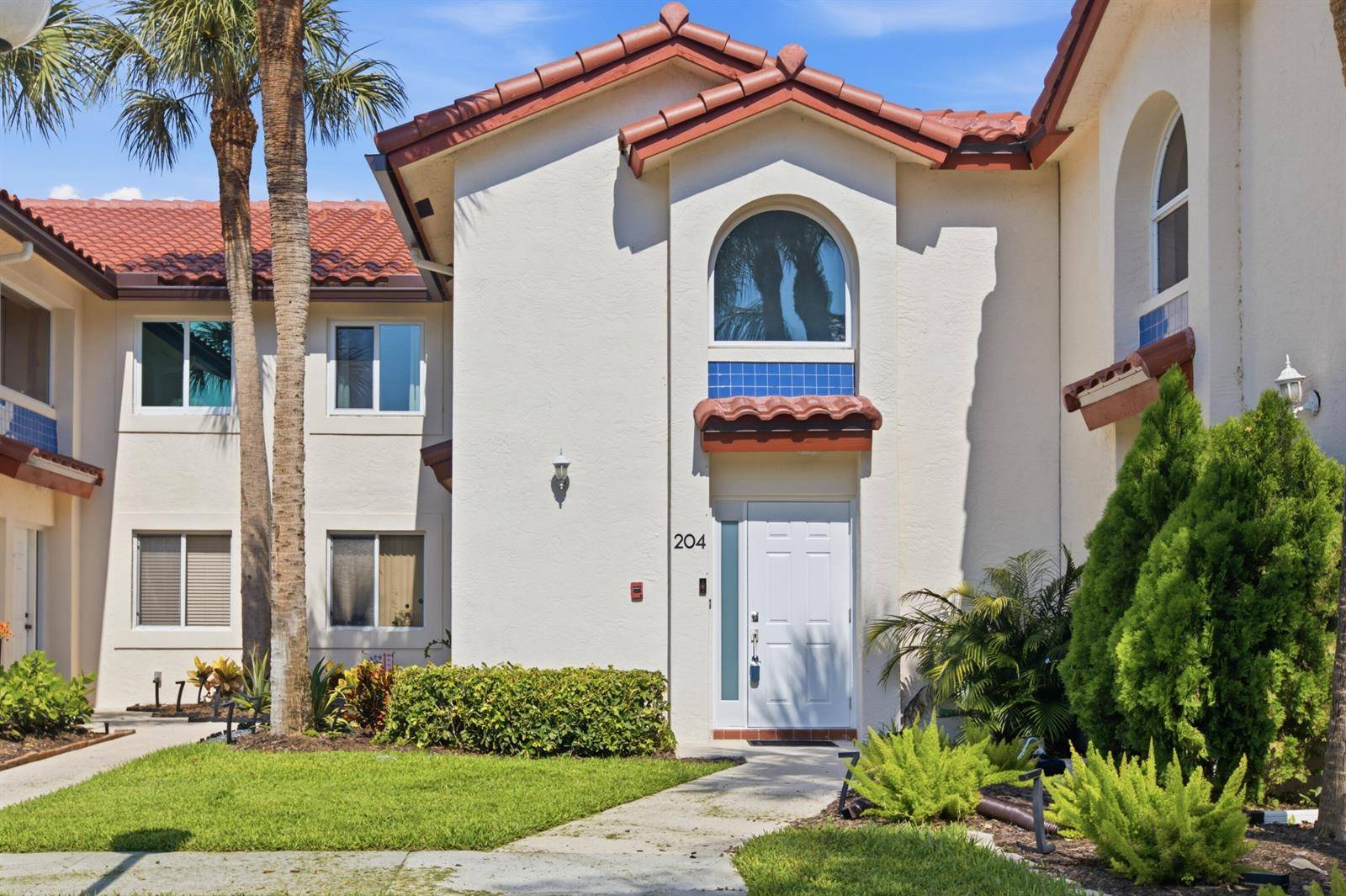 460 NW 67thBoca Raton - SAN DE VANCE GOLF & TENNIS condo unit L204 - picture