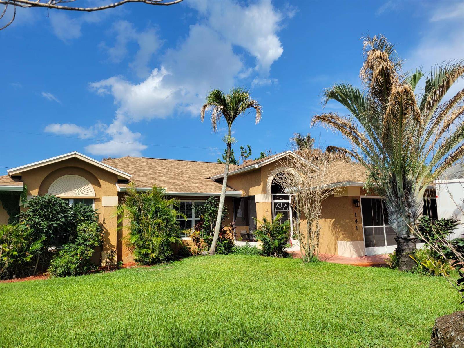 141 SW CovingtonPort St. Lucie - picture