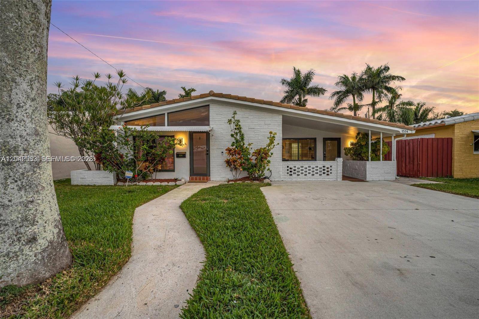 1514 Liberty StHollywood - picture