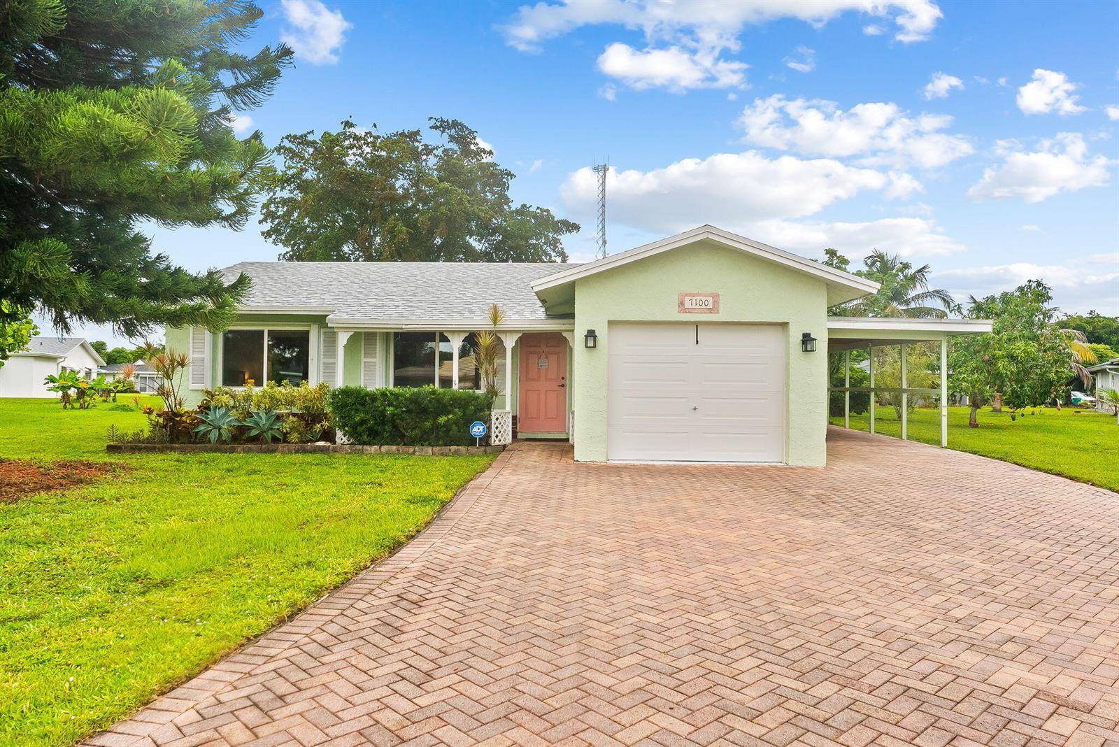 7100 NW 92ndTamarac - picture