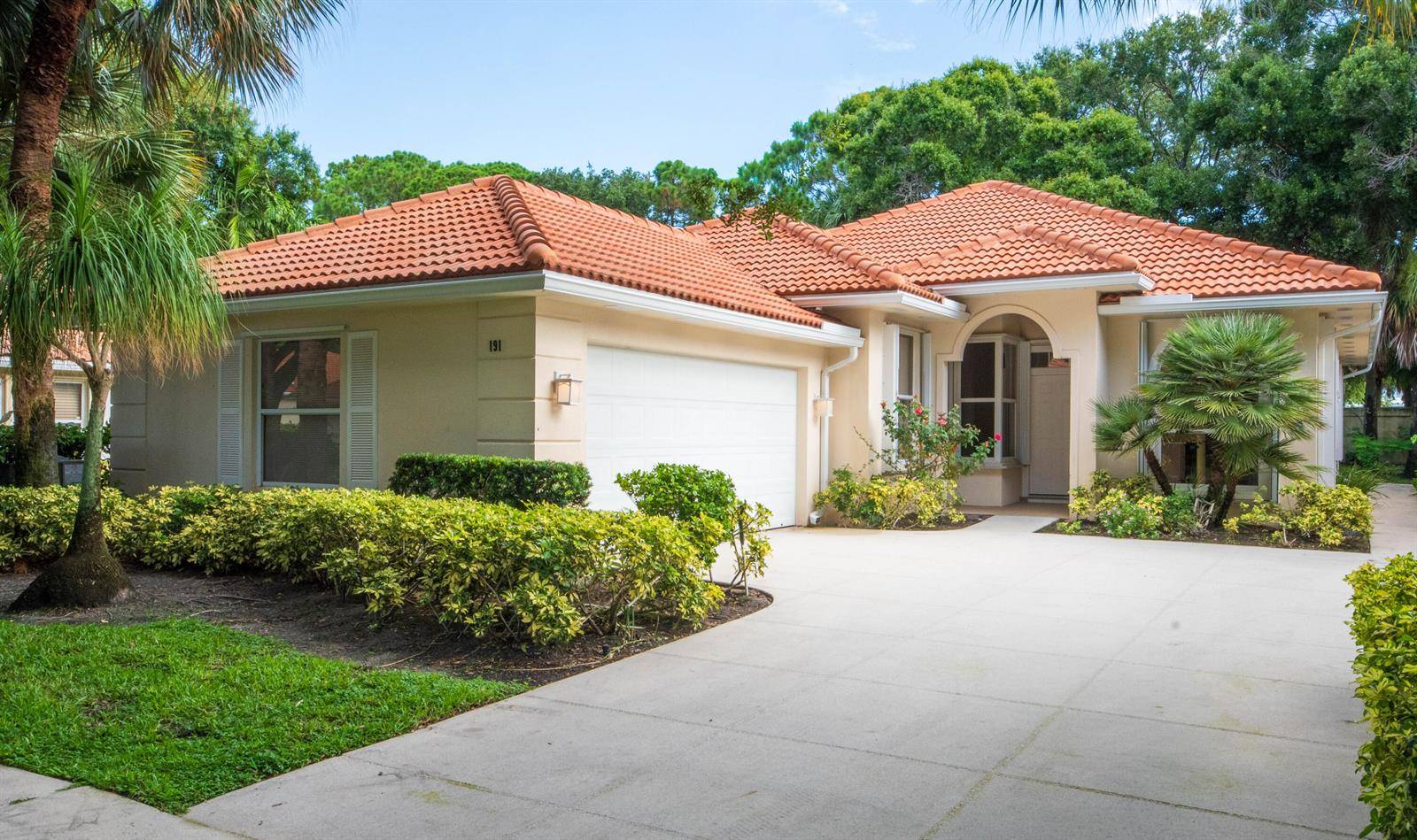 191 E Tall OaksPalm Beach Gardens - picture