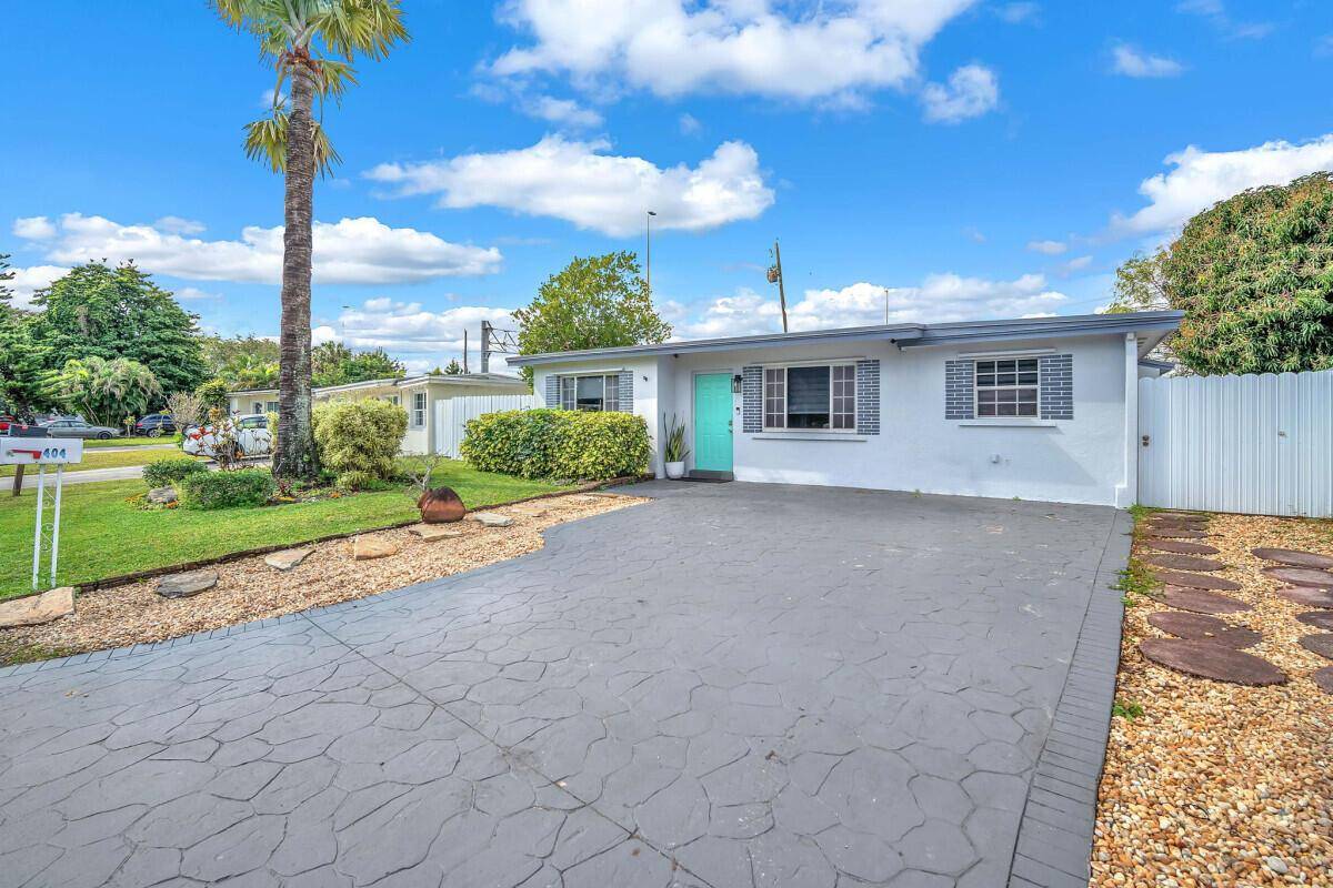 404 S 62ndHollywood - picture