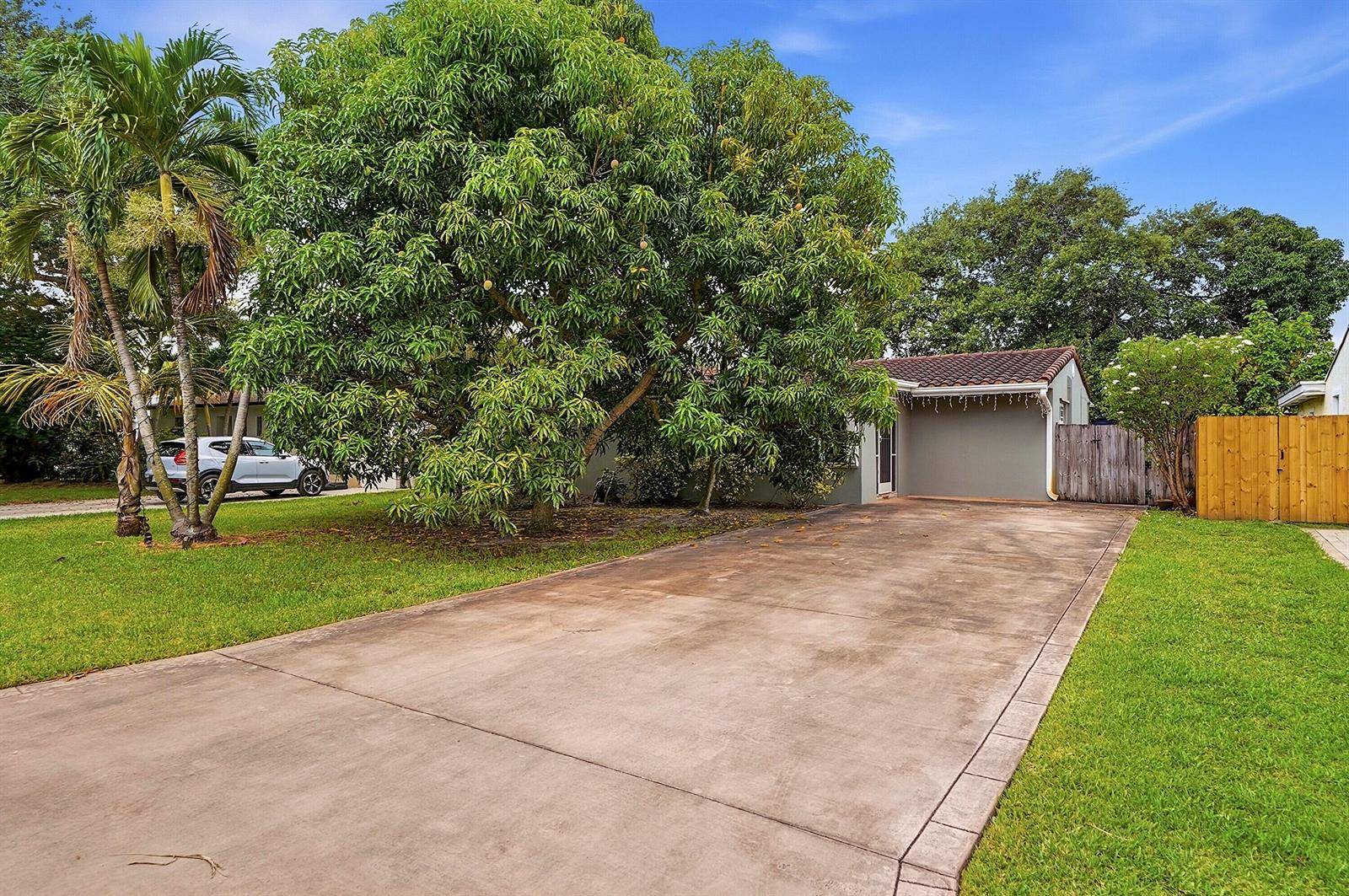 1208 N 31stHollywood - picture