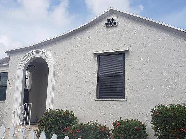 711 Palm Beach LakesWest Palm Beach - picture