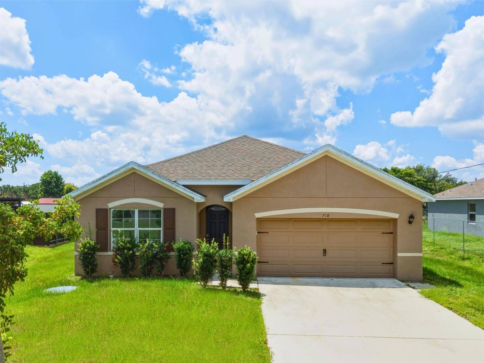 718 SW CreanPort St. Lucie - picture