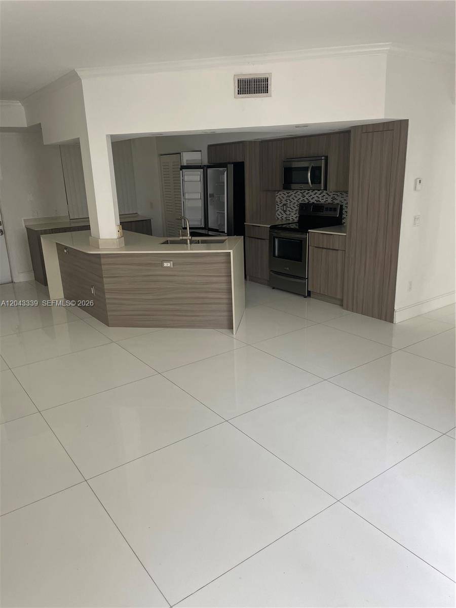 3155 NE 184th StAventura - VILLAGE BY THE BAY CONDO condo unit 8105 - picture
