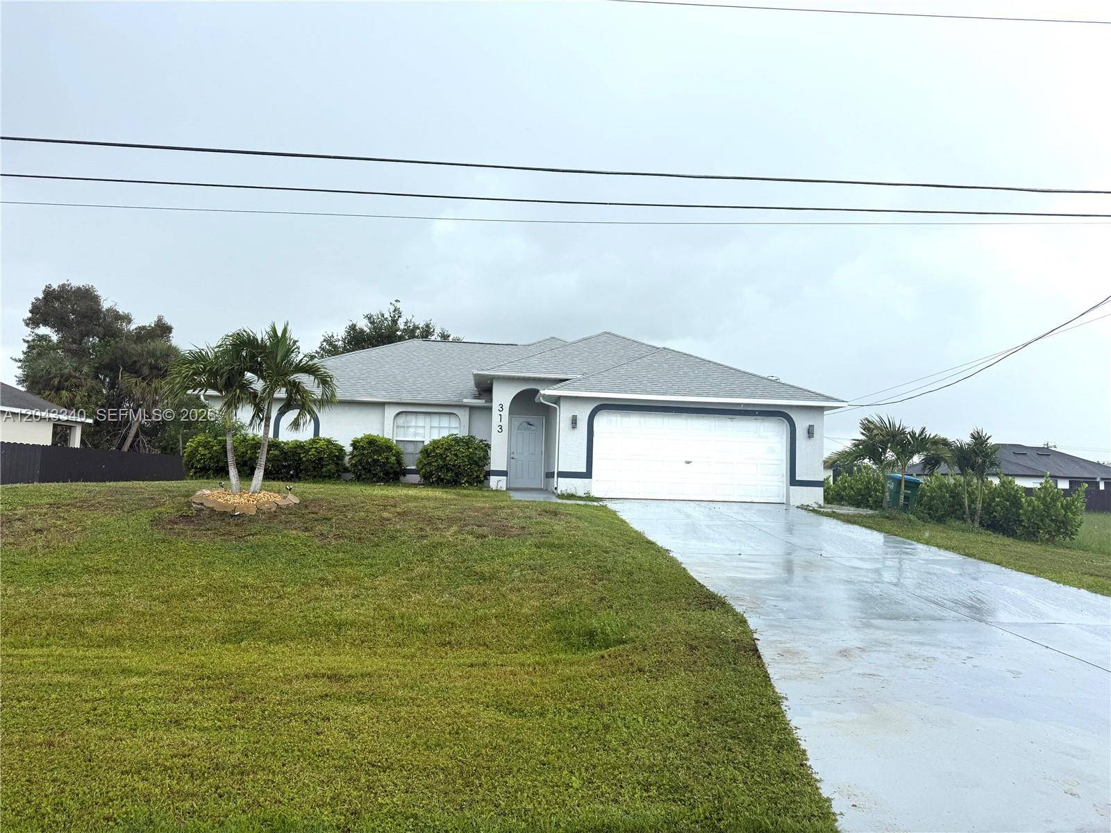 313 NW 16 PLCape Coral - picture