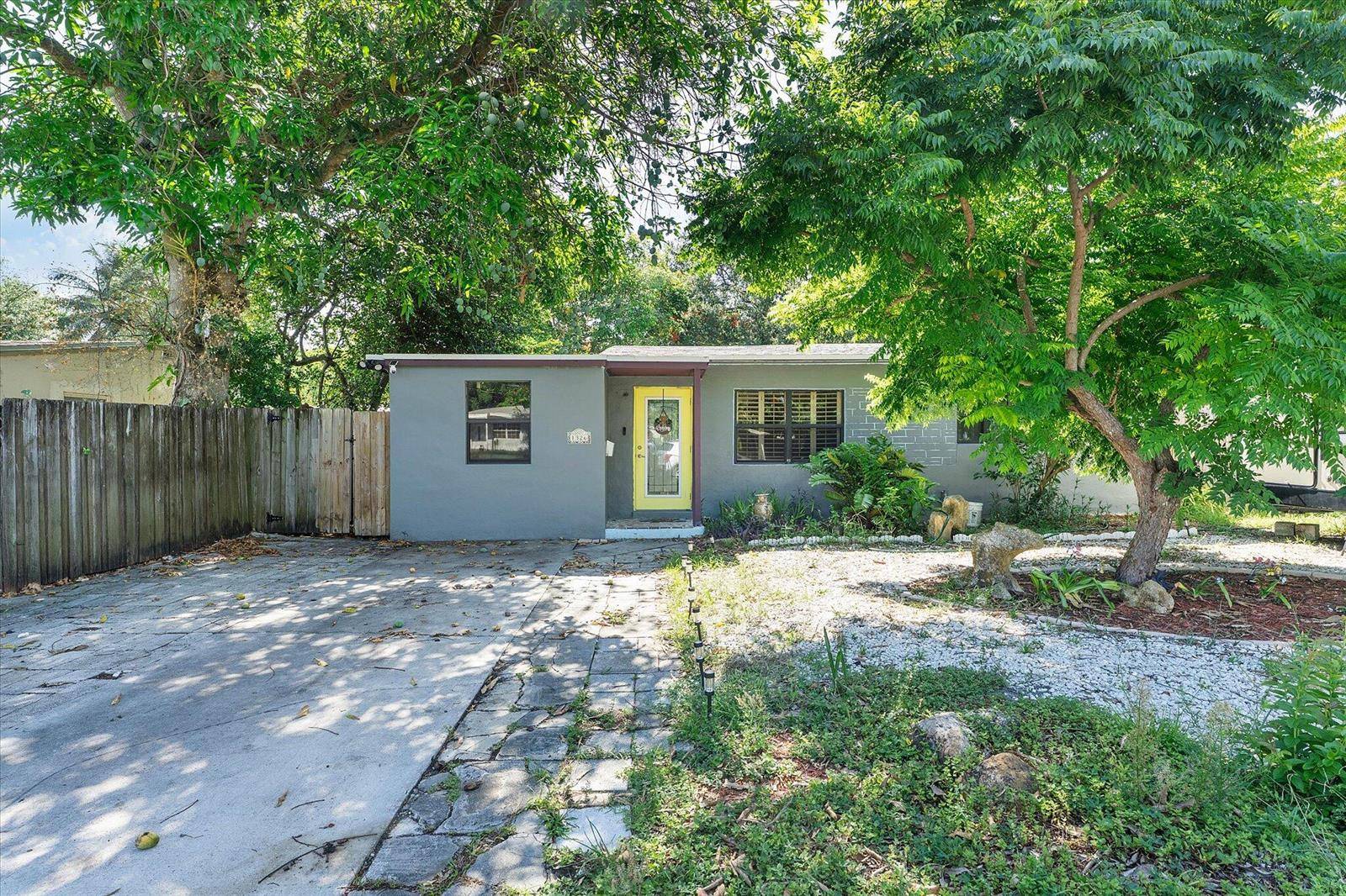 1326 SW 23rdFort Lauderdale - picture
