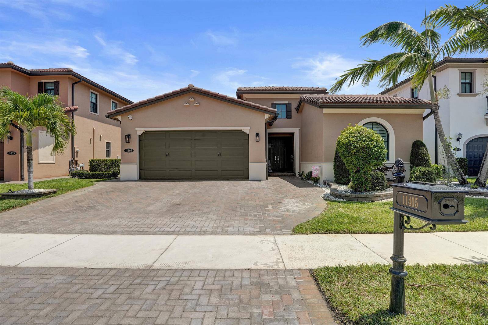 11405 SolsticeParkland - picture