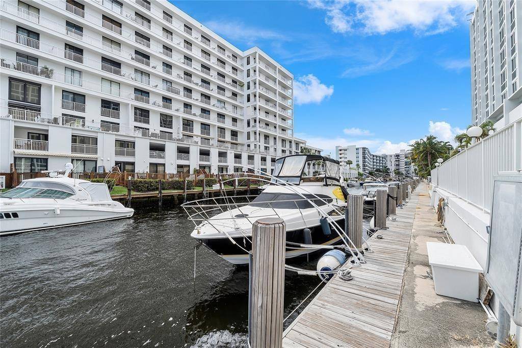 3100 NE 49thFort Lauderdale - ROYAL MARINER CONDO,Royal Mariner condo unit 807 - picture