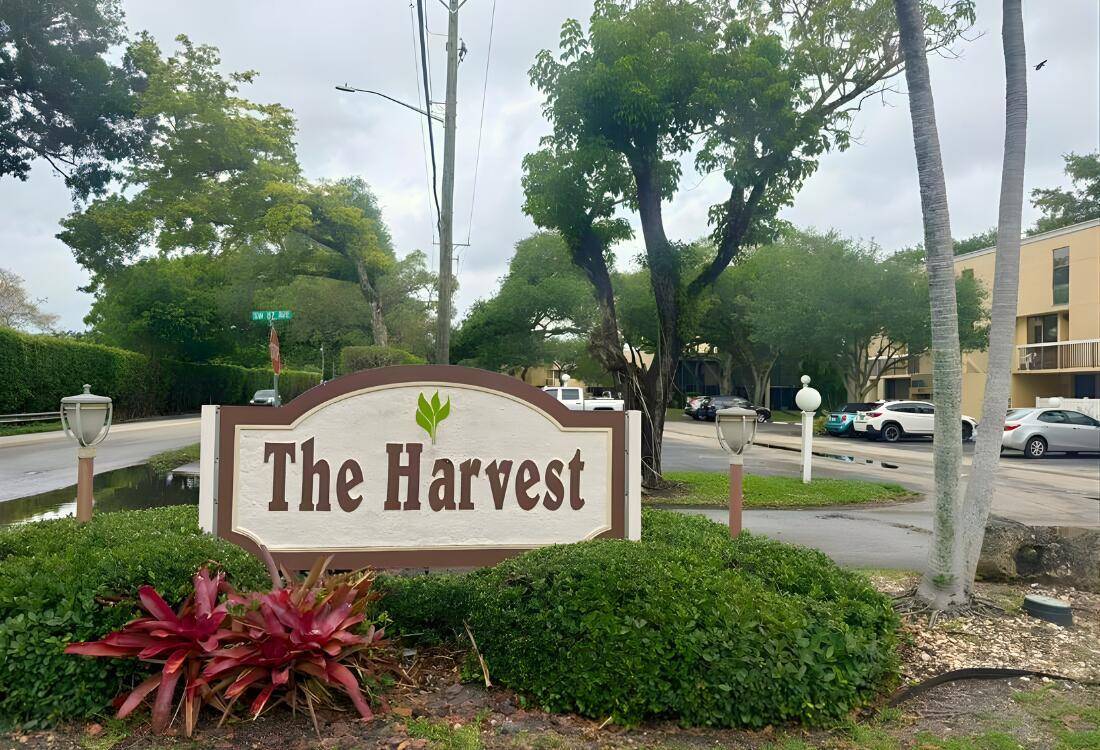 2910 SW 87thDavie - HARVEST SECTION THREE COND condo unit 1708 - picture