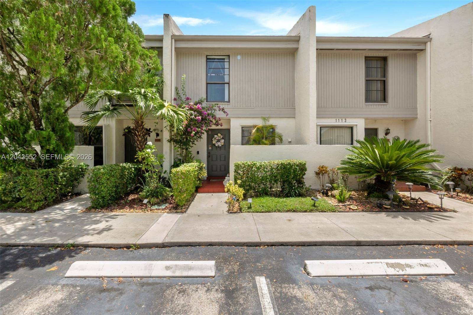1121 NW 98th TerPembroke Pines - Townhouse,Condo condo unit 119 - picture