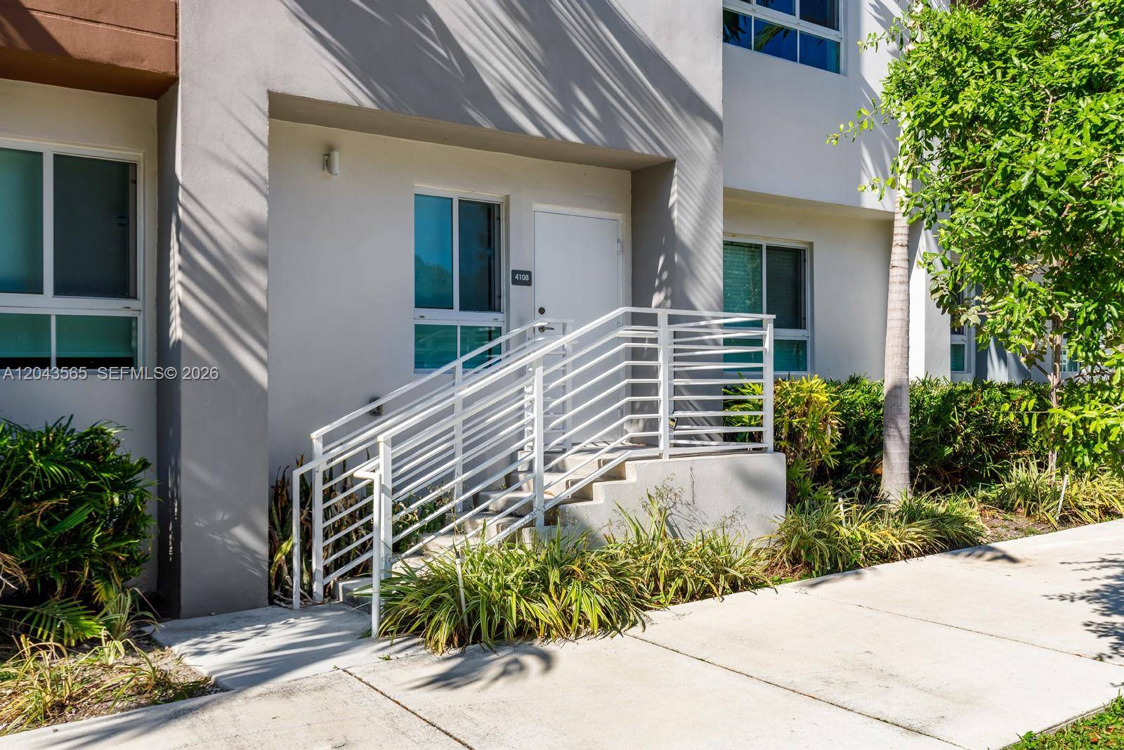 2505 NE 193rd StMiami - Condo 1-4 Stories,Villa condo unit 4108 - picture