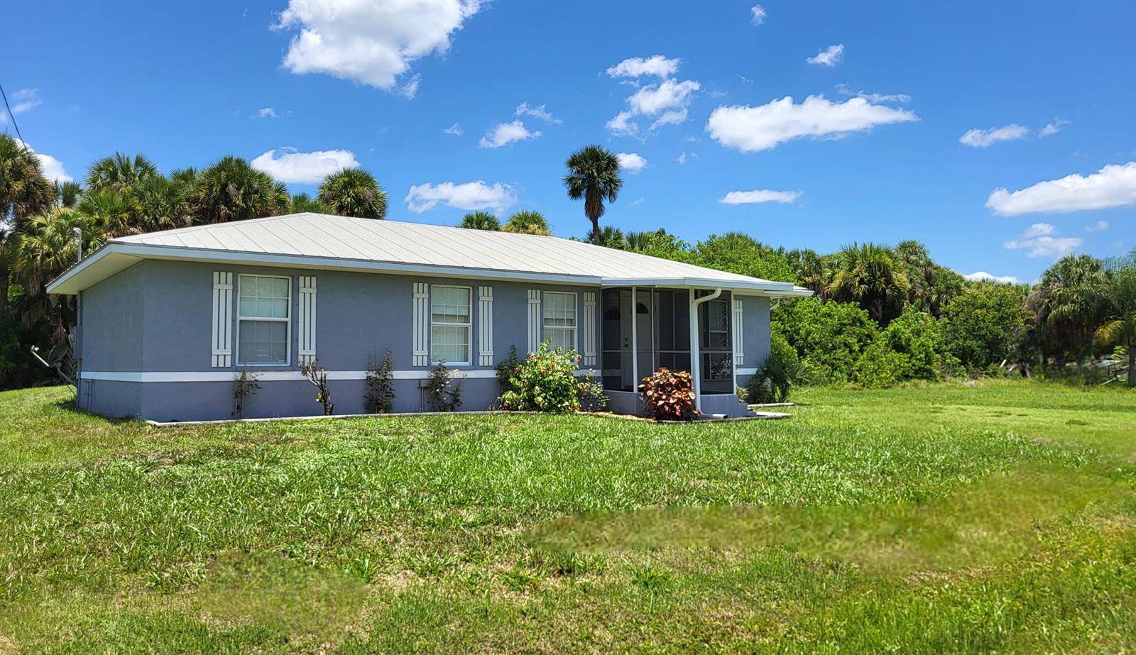1163 ClickMoore Haven - picture