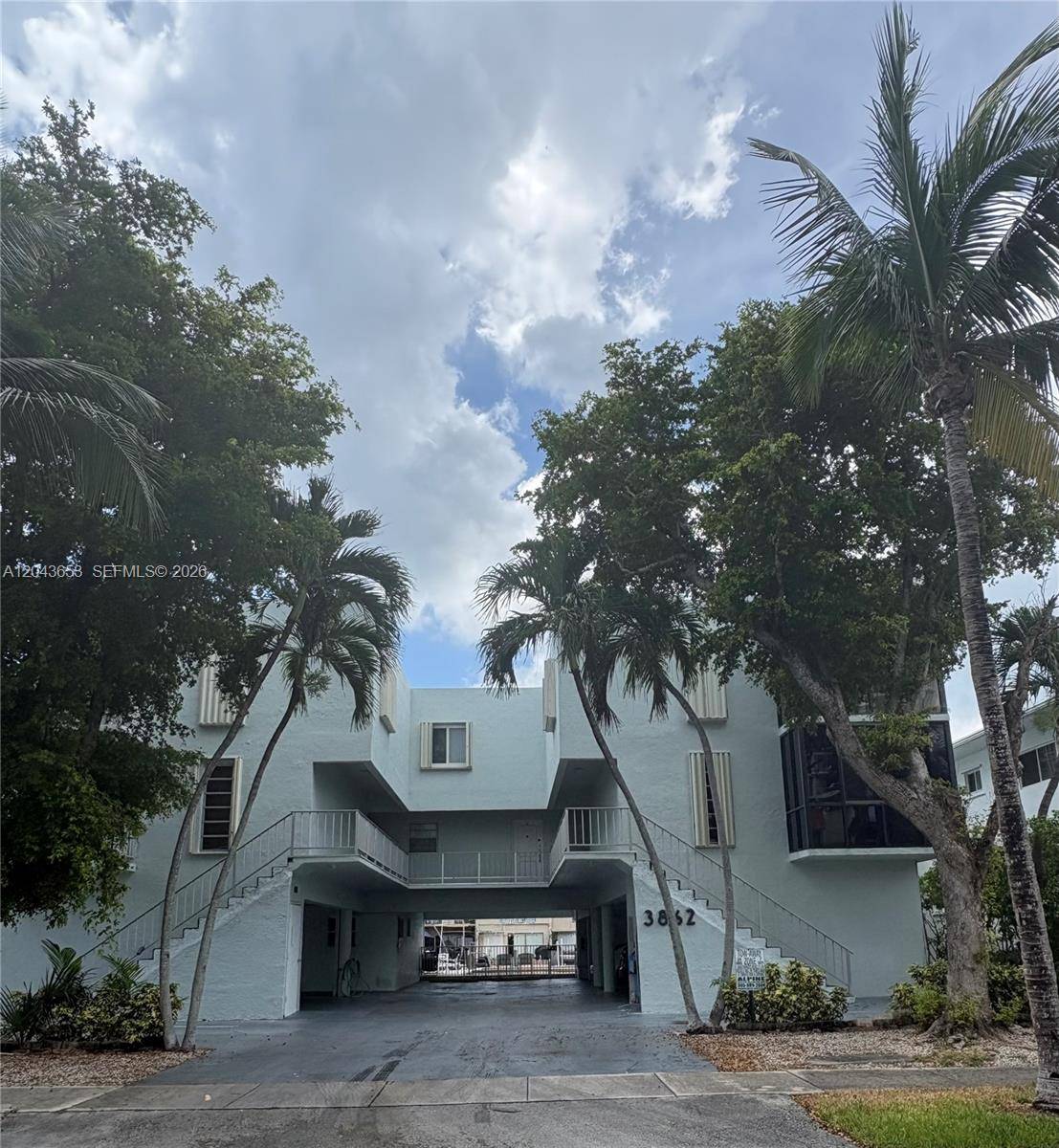 3862 NE 171st StNorth Miami Beach - 3862 BLDG CONDO condo unit C - picture