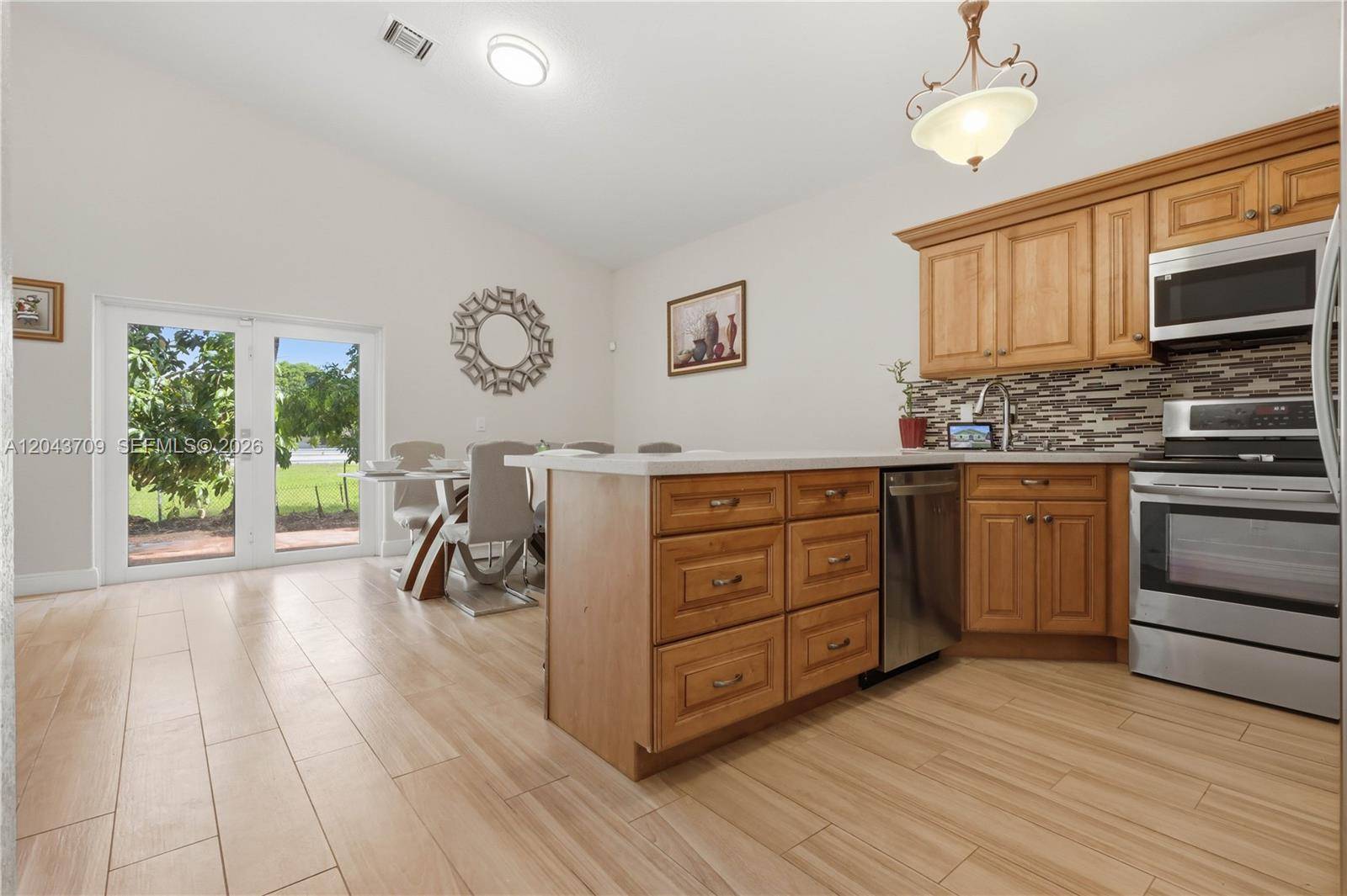 610 SE 12th TerHomestead - picture