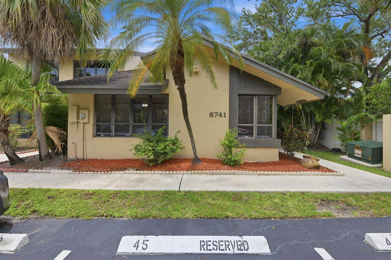 8741 ClearyPlantation - picture