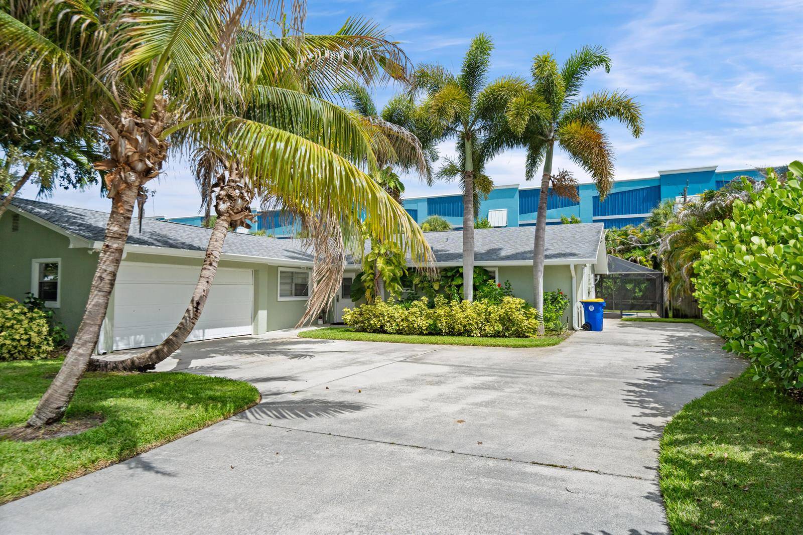 4796 SE ManateeStuart - picture