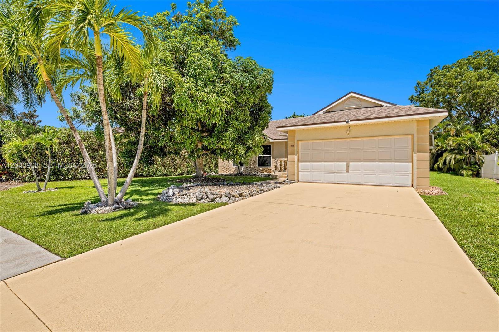 1318 Bayport AveMarco Island - picture