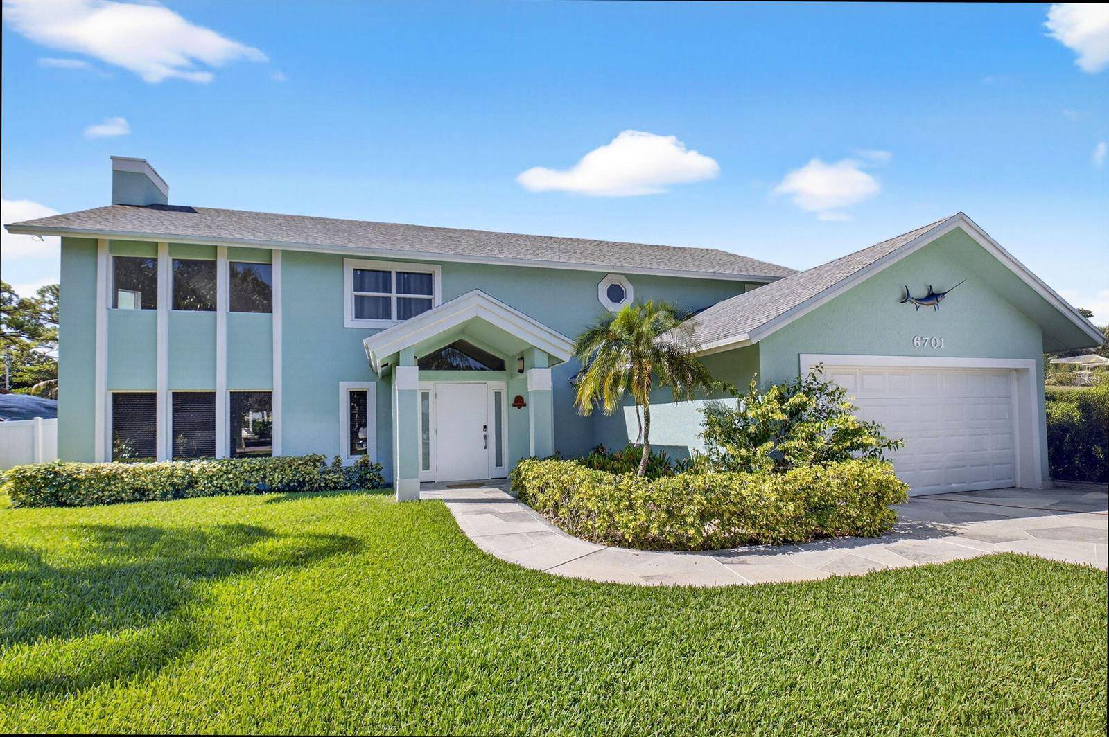6701 HillsideLake Worth - picture