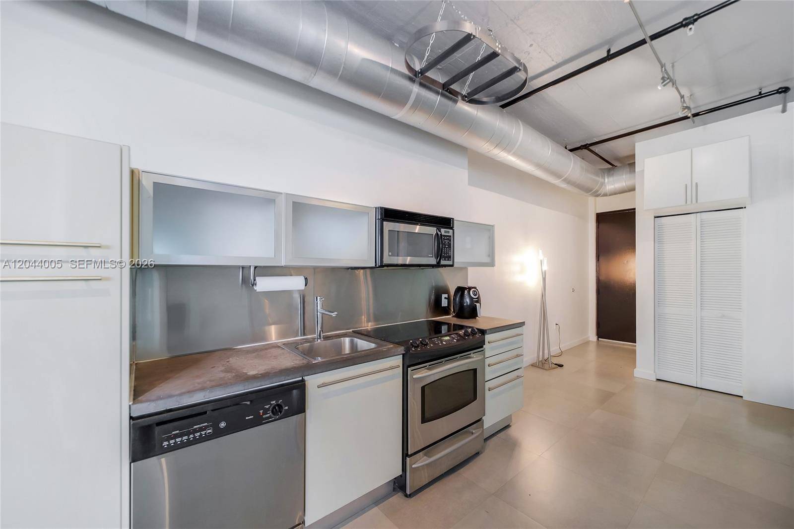 1700 Meridian AveMiami Beach - THE MONTCLAIR CONDO condo unit 310 - picture