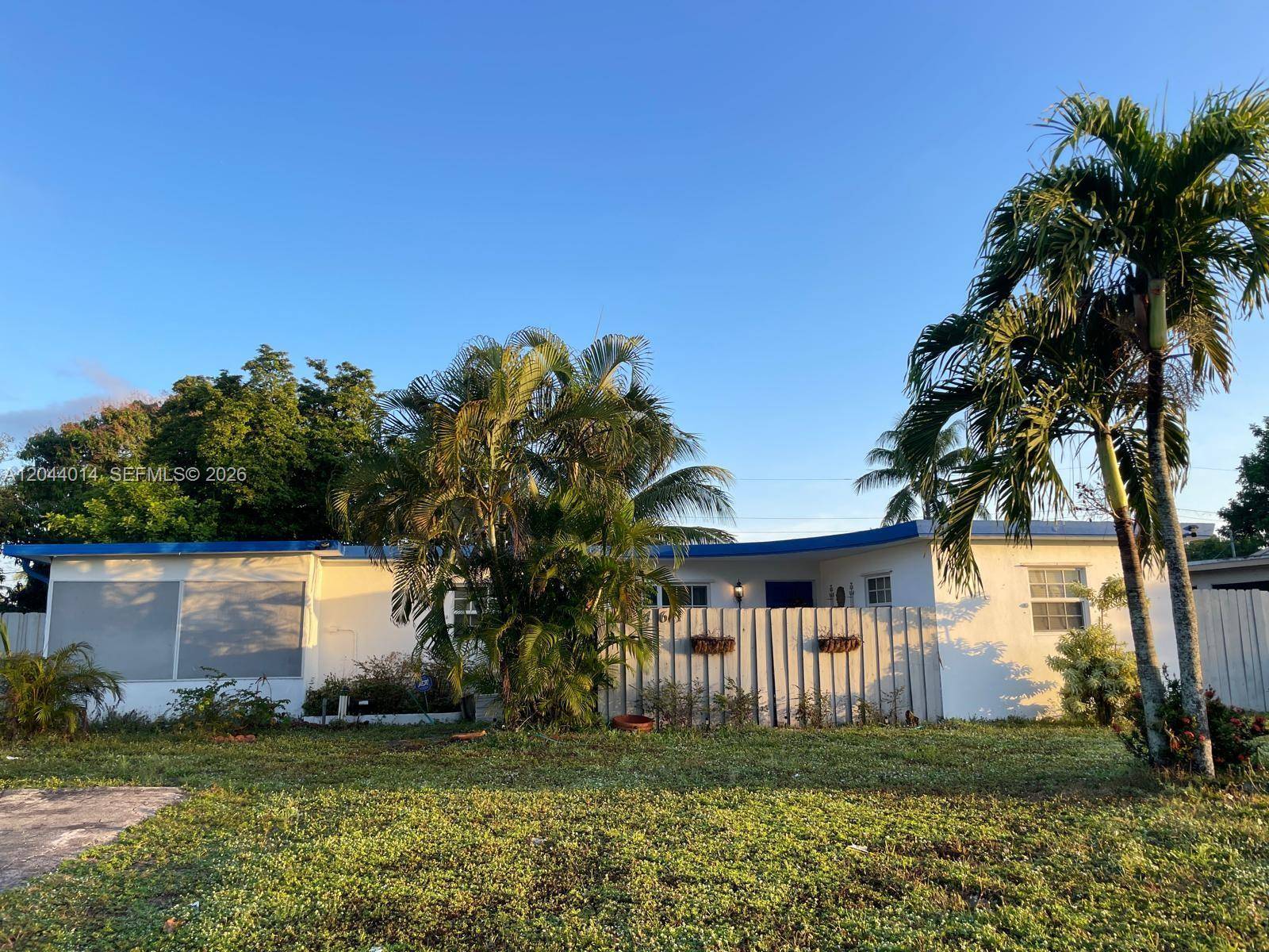 6461 Miramar PkwyMiramar - picture