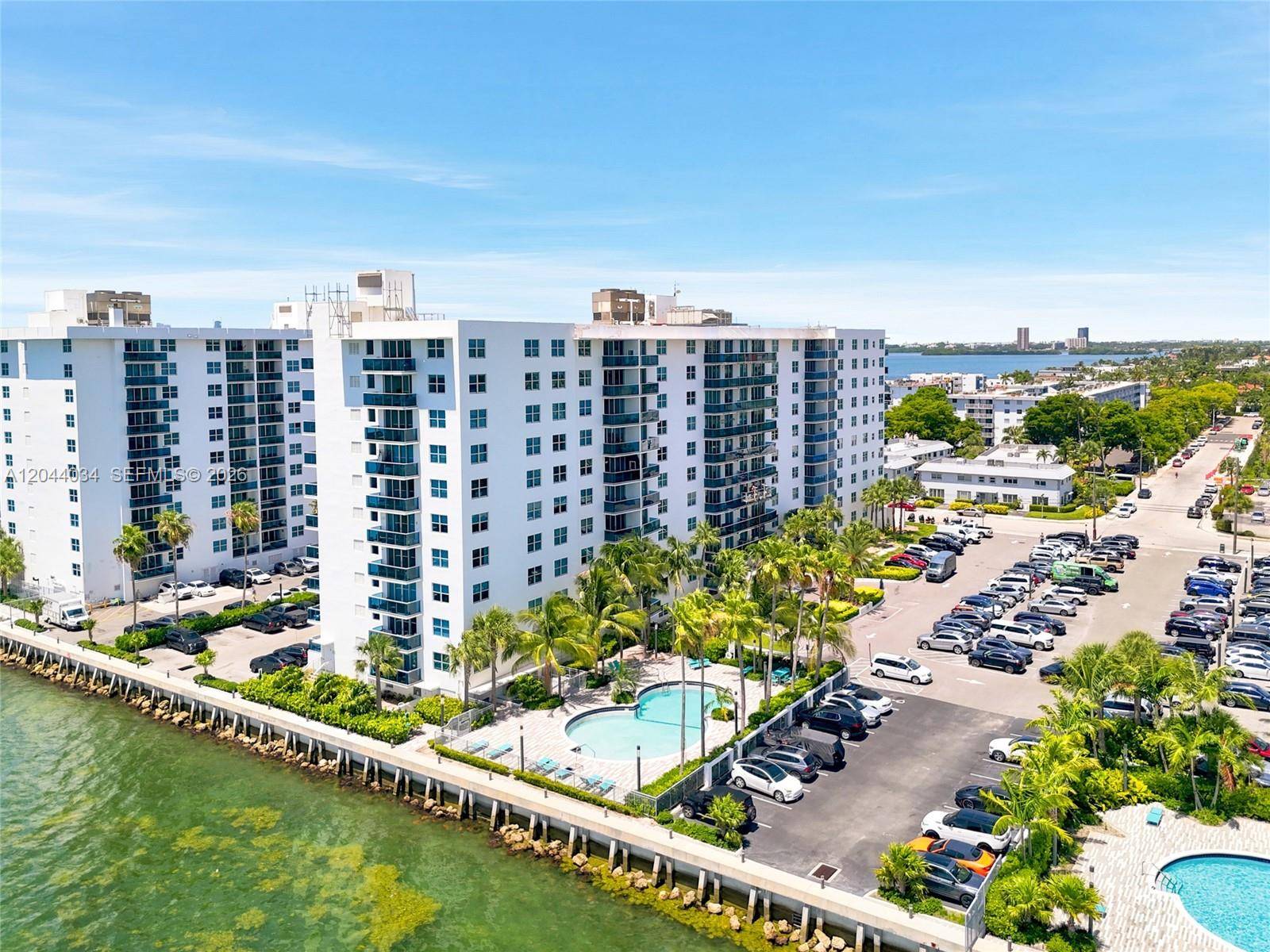 7501 E Treasure DrNorth Bay Village - Condo 5+ Stories,Condo condo unit 2S - picture