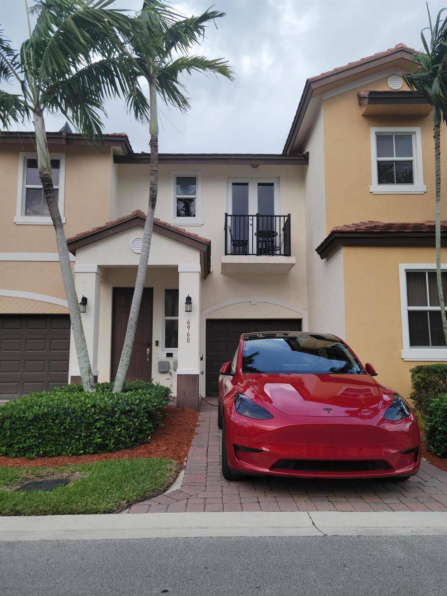 6960 Long PineCoconut Creek - picture