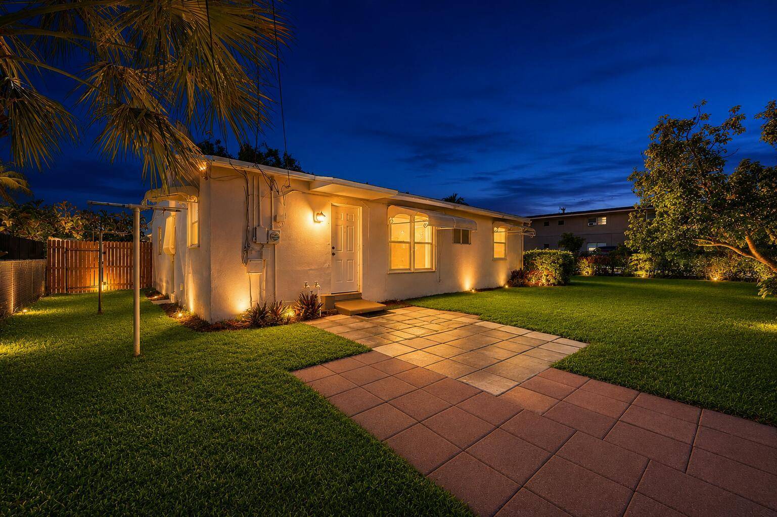 1716 N 25thHollywood - picture