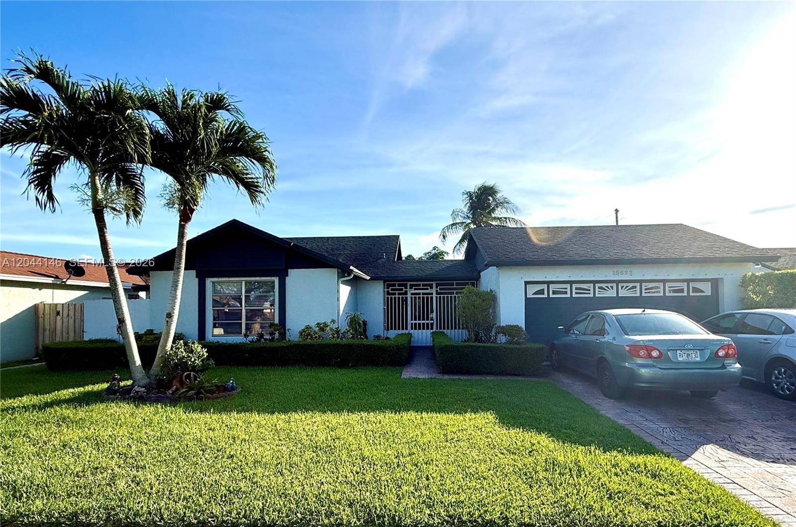 15622 SW 142nd CtMiami - picture