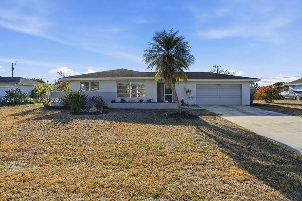 312 HollywoodLehigh Acres - picture