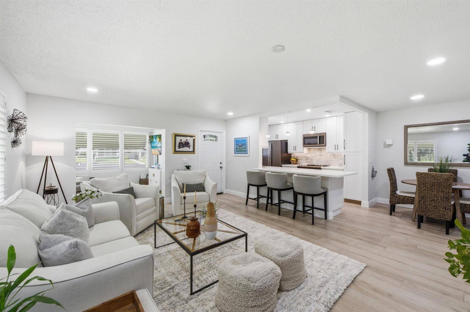 957 CircleDelray Beach - HIGH POINT OF DELRAY SEC 4,High Point condo unit D - picture