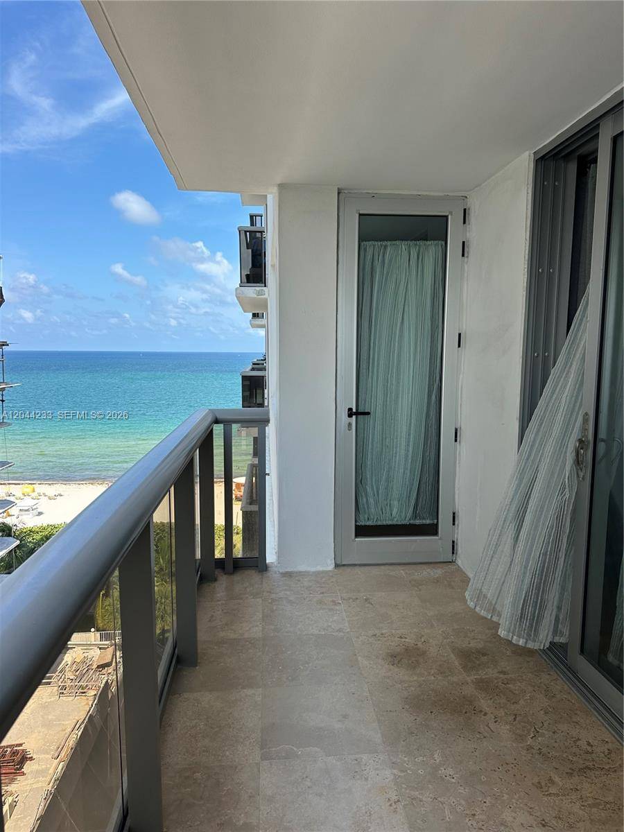 6039 Collins AveMiami Beach - MAISON GRANDE CONDO condo unit 1205 - picture