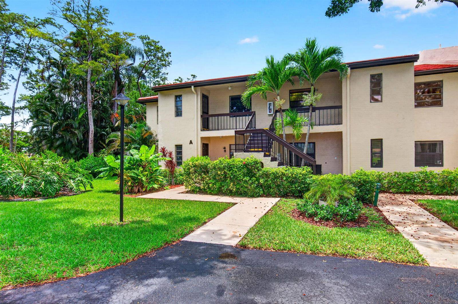 8460 Casa Del LagoBoca Raton - picture