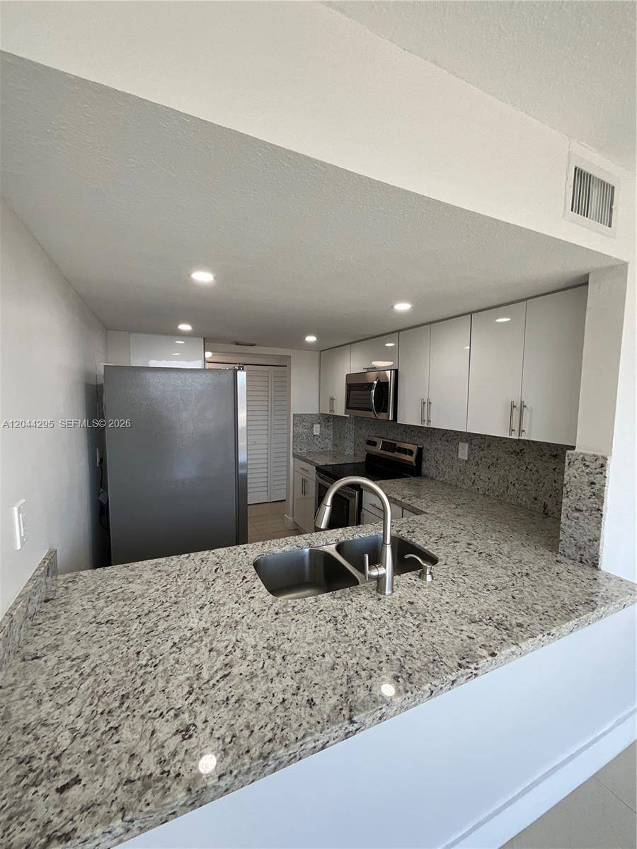 9441 SW 4th StMiami - Condo 1-4 Stories,Condo condo unit 214 - picture