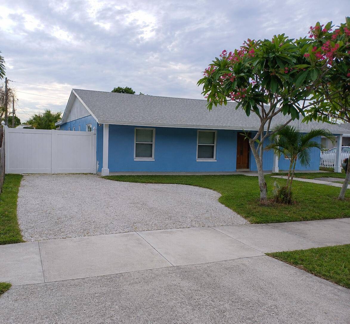 3308 LakeWest Palm Beach - picture