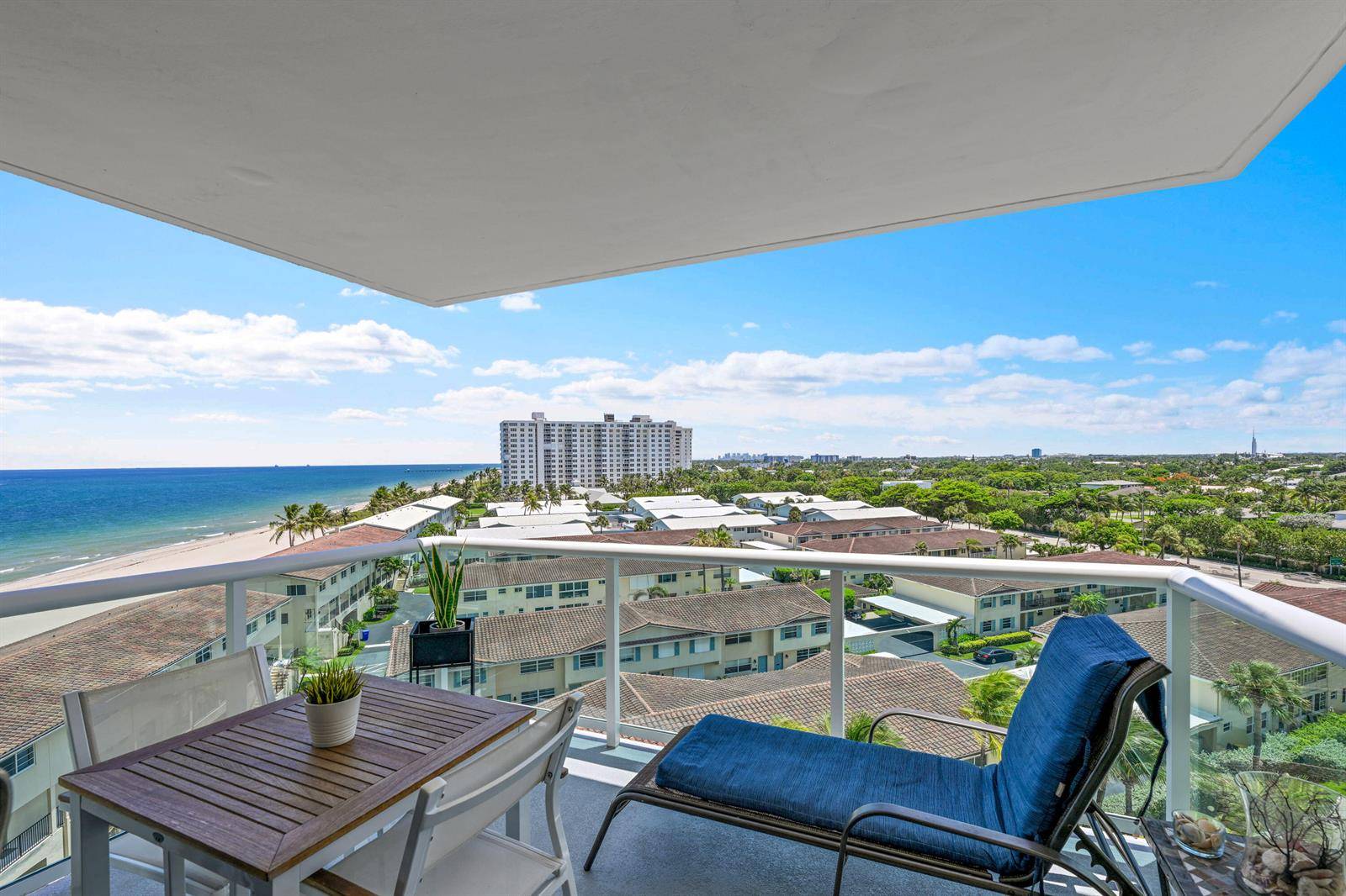 6000 N OceanLauderdale By The Sea - STARLIGHT TOWERS CONDO,Starlight Towers condo unit 8e - picture