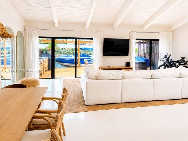 2641 S Parkview DrHallandale Beach - picture