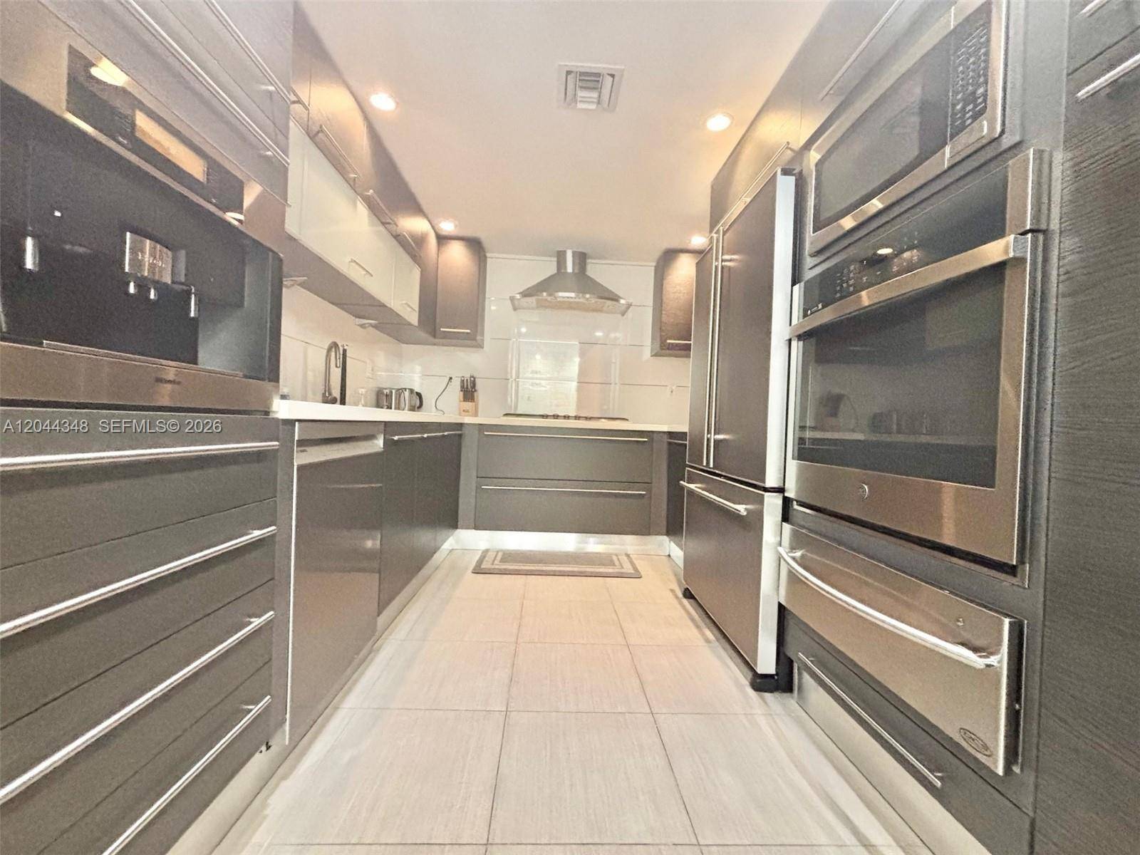 2030 S Ocean DrHallandale Beach - Condo/Co-Op/Annual,Condo condo unit 423 - picture