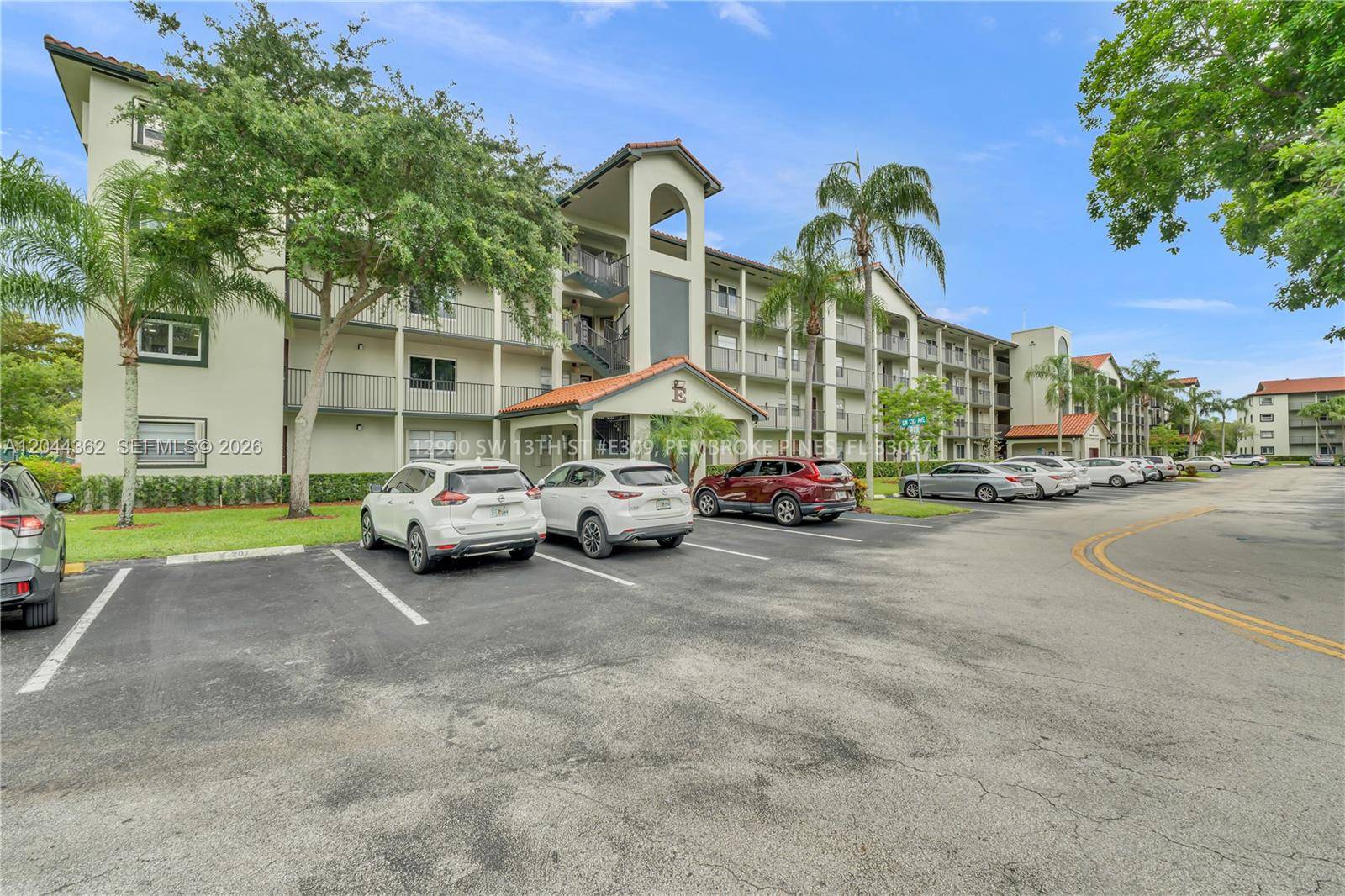 12900 SW 13th StPembroke Pines - HAWTHORNE AT CENTURY VILL condo unit 309E - picture