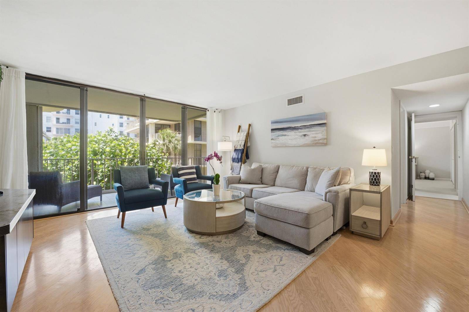 3200 S OceanPalm Beach - THIRTY TWO HUNDRED CONDO condo unit D203 - picture