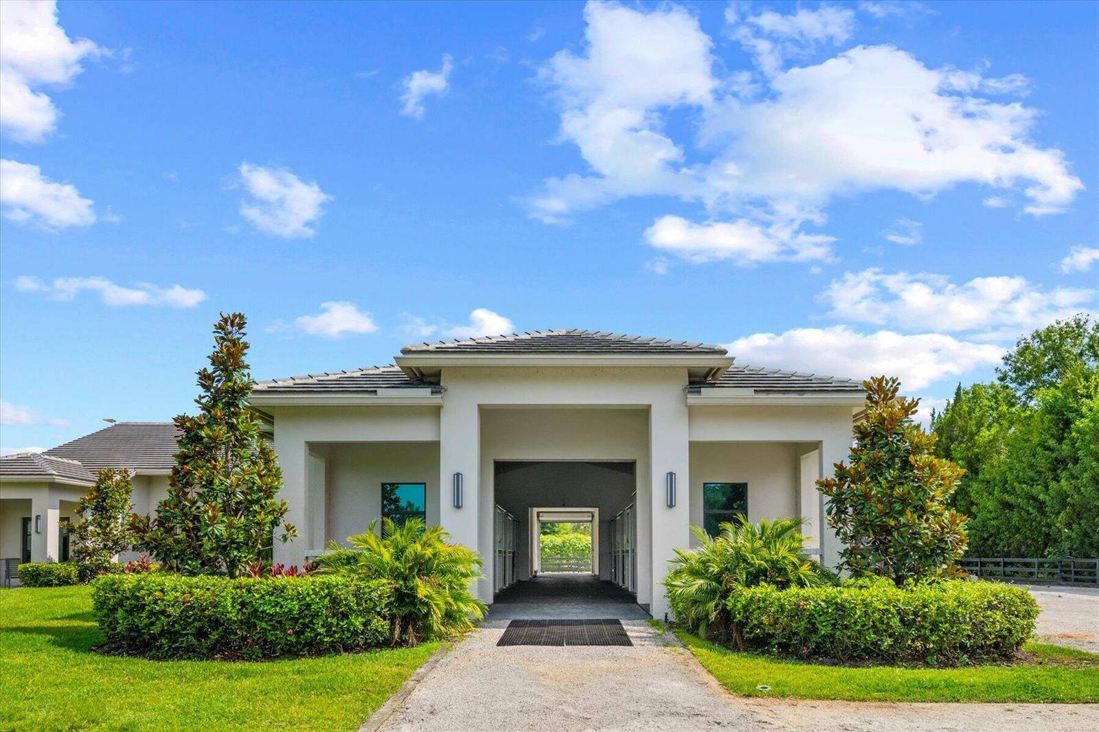 15450 EstanciaWellington - picture