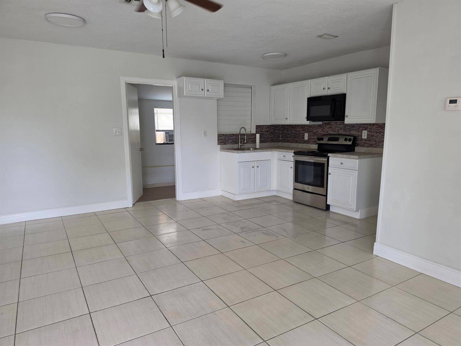 3110 Avenue FWest Palm Beach - picture
