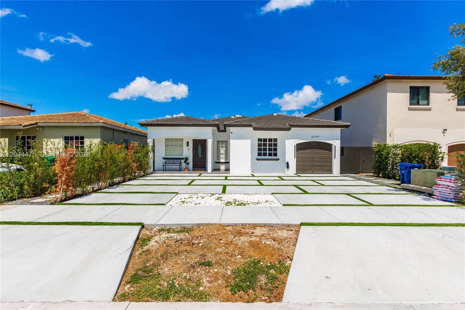 6939 SW 158th AveMiami - picture