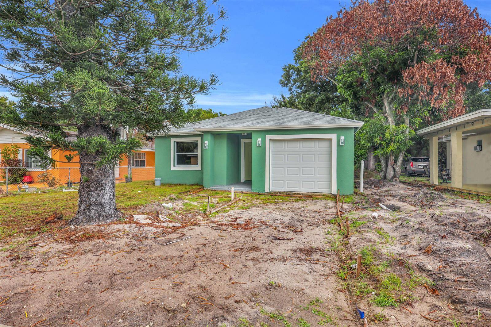 2002 Avenue MFort Pierce - picture