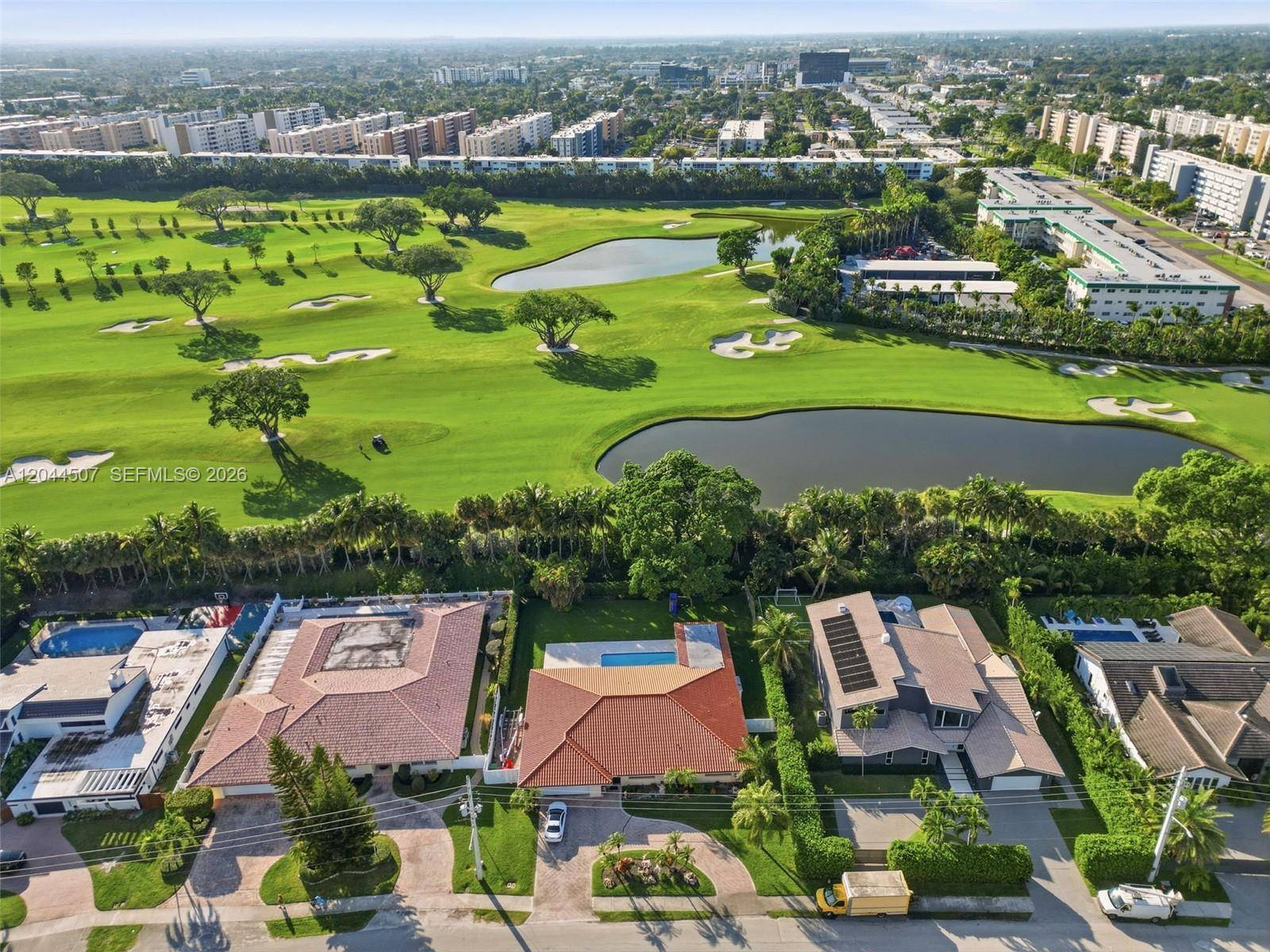713 Diplomat PkwyHallandale Beach - picture