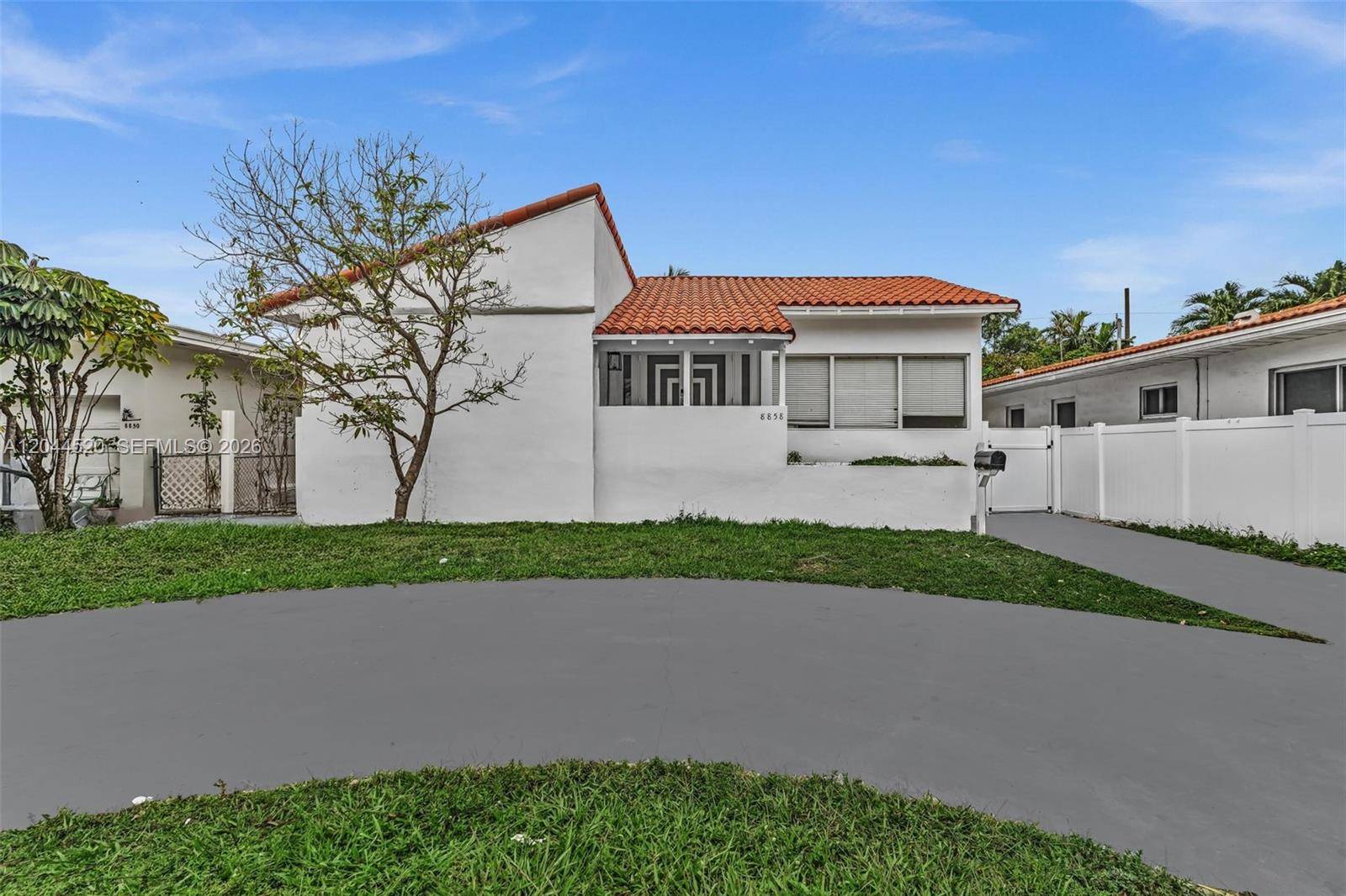8858 Harding AveSurfside - picture