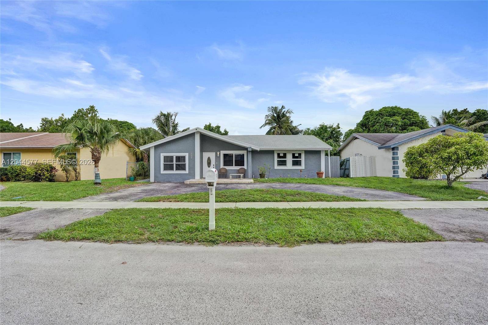 7812 SW 7th PlNorth Lauderdale - picture