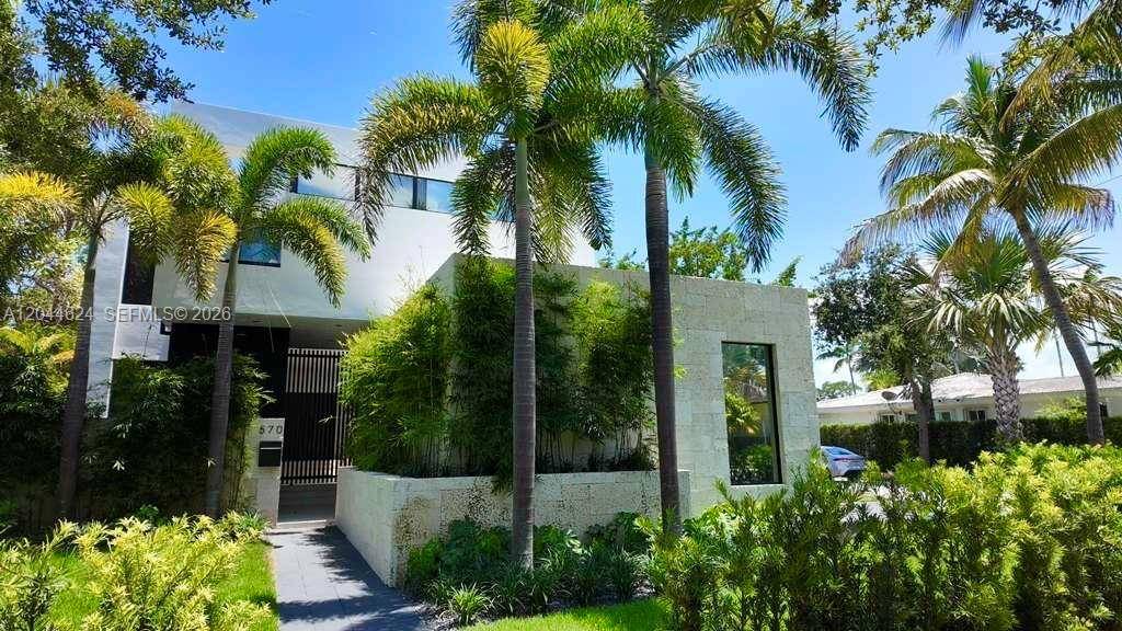 570 S Shore DrMiami Beach - picture